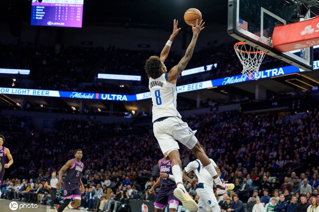 爱德华兹40分戈贝尔22+17 森林狼送独行侠9连败